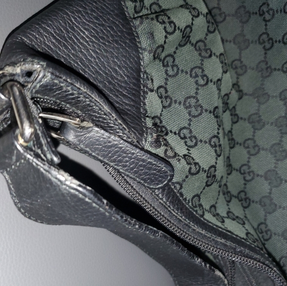 Large Cloth Hunter Green Gucci Hobo - Picture 11 of 12